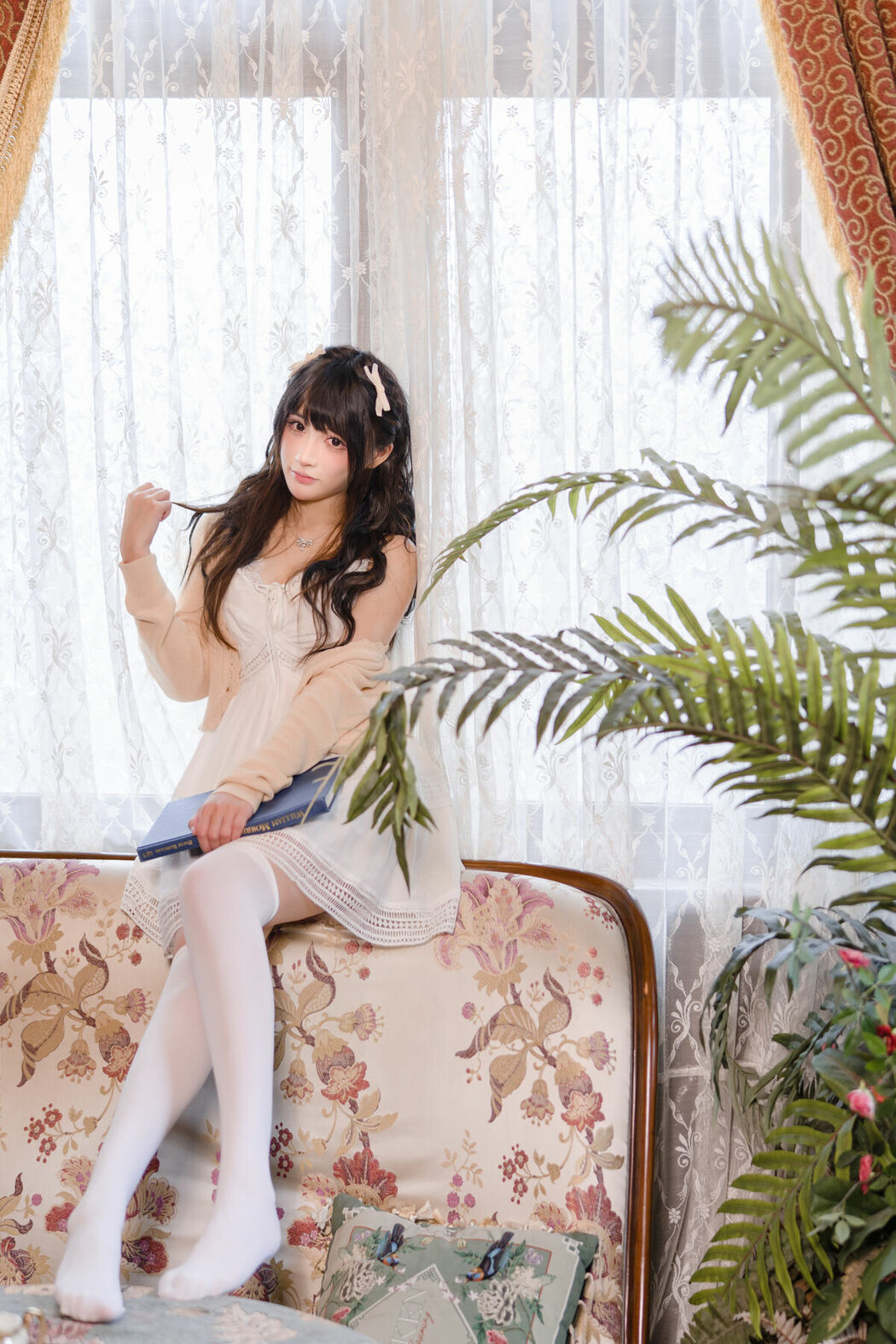 YiTuYu艺图语 Vol.9701 Mo Mo (24P)