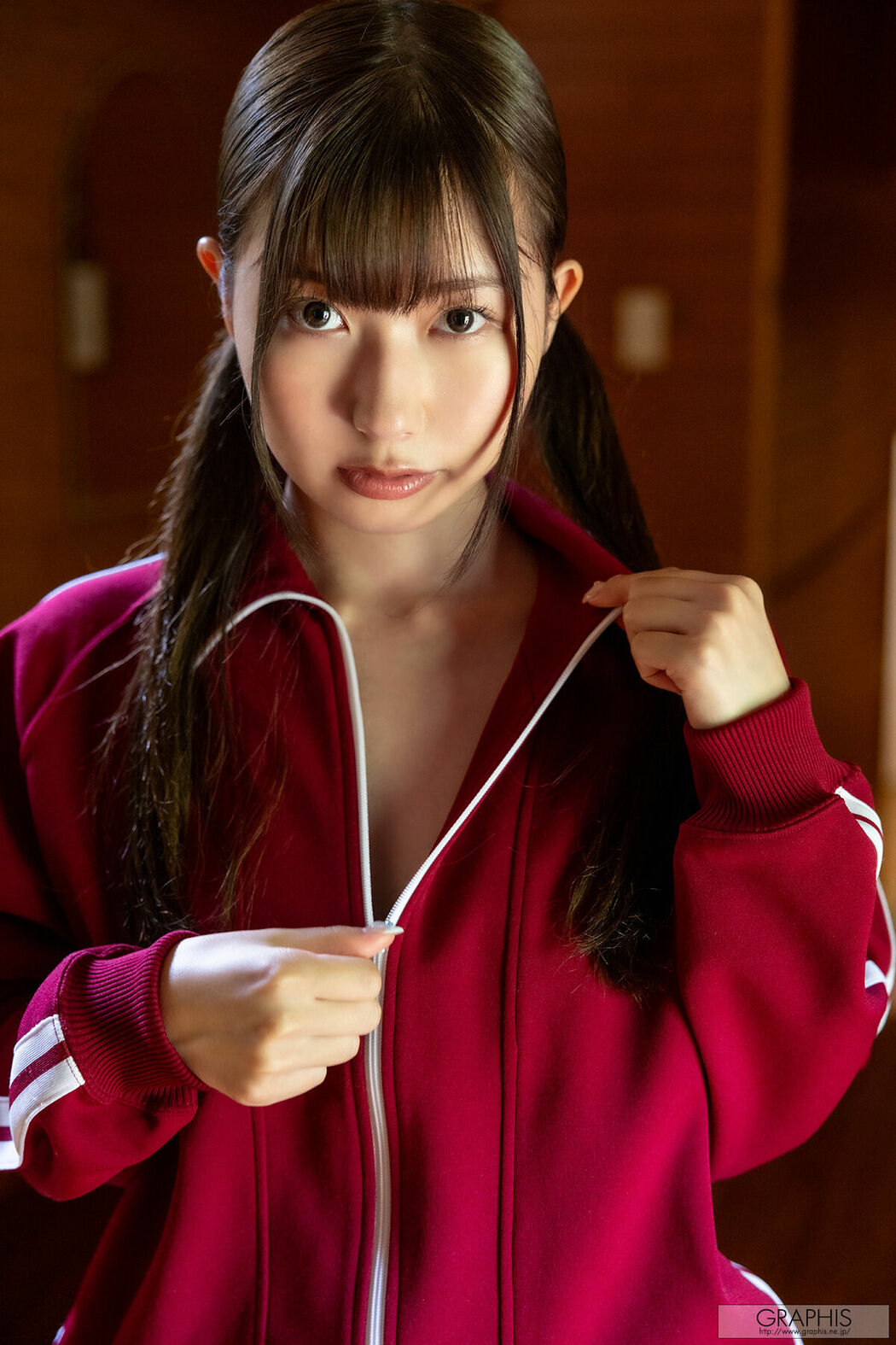 JP Miyu Aizawa 逢沢みゆ – Graphis New Years Holiday SPECIAL 2025-2026 Come Across Vol.3-4-5 (61P)