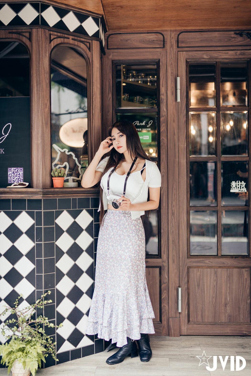 Lele 樂樂 – 讓人可以能男女交換身體的相機 一般版跟隱藏版尺度都上空無碼無遮 Part02 (69P)