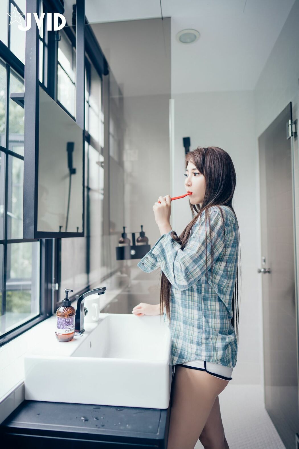 Lele 樂樂 – 讓人可以能男女交換身體的相機 一般版跟隱藏版尺度都上空無碼無遮 Part02 (69P)
