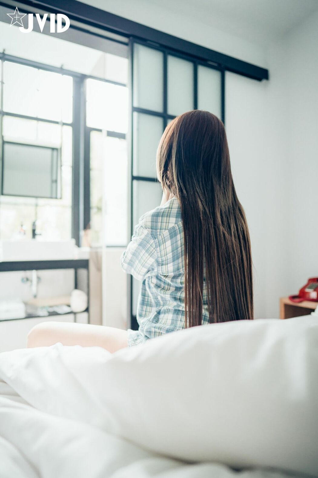 Lele 樂樂 – 讓人可以能男女交換身體的相機 一般版跟隱藏版尺度都上空無碼無遮 Part01 (70P)