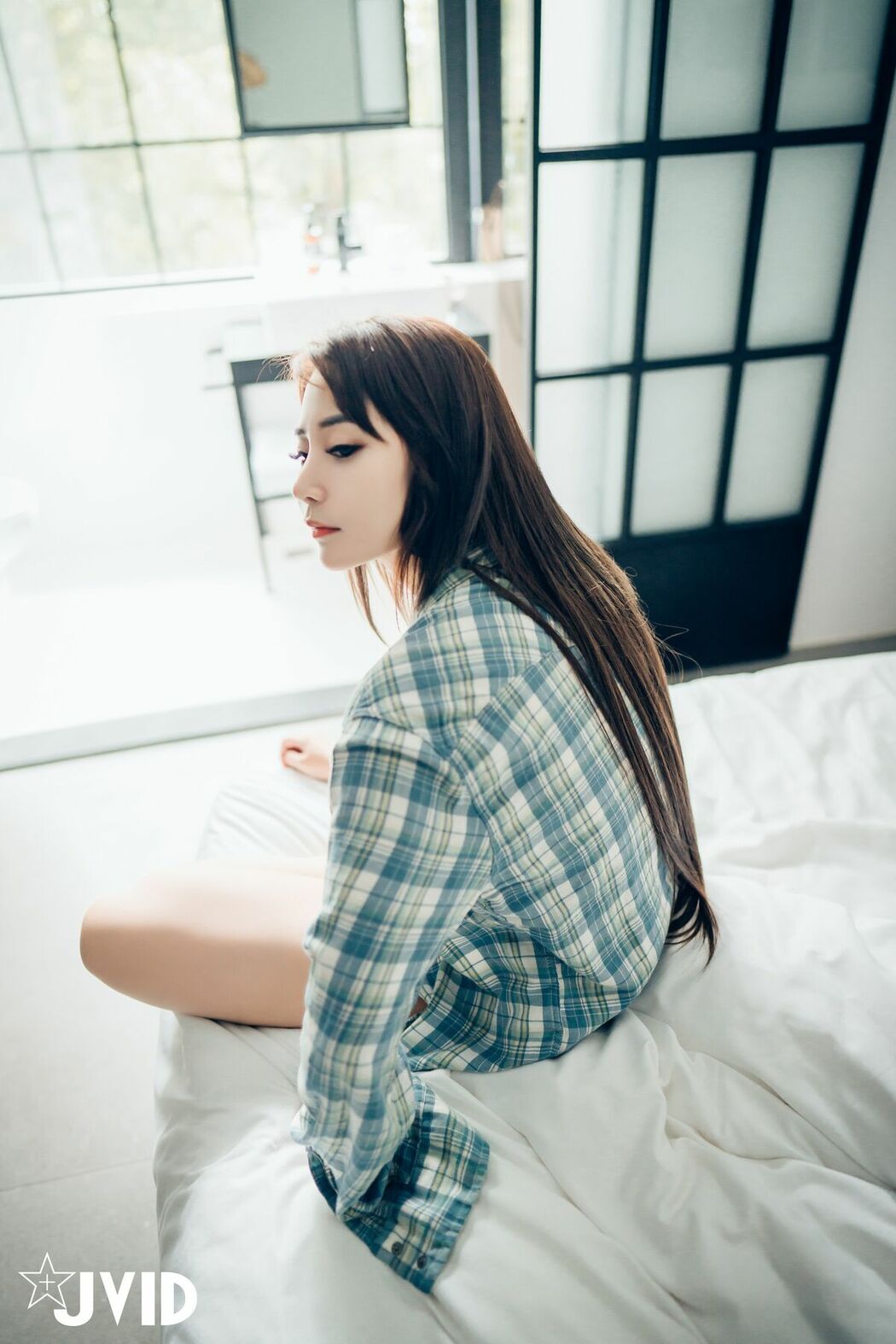 Lele 樂樂 – 讓人可以能男女交換身體的相機 一般版跟隱藏版尺度都上空無碼無遮 Part02 (69P)