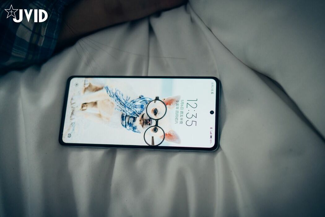 Lele 樂樂 – 讓人可以能男女交換身體的相機 一般版跟隱藏版尺度都上空無碼無遮 Part01 (70P)