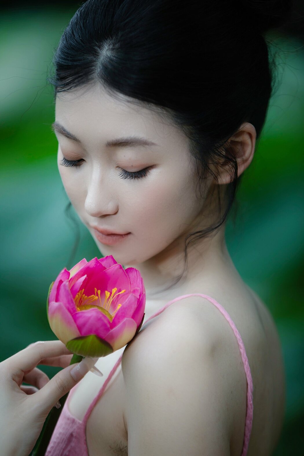 YiTuYu艺图语 Vol.9702 Niu Pai Xiao Wang Zi (16P) Cover Photo
