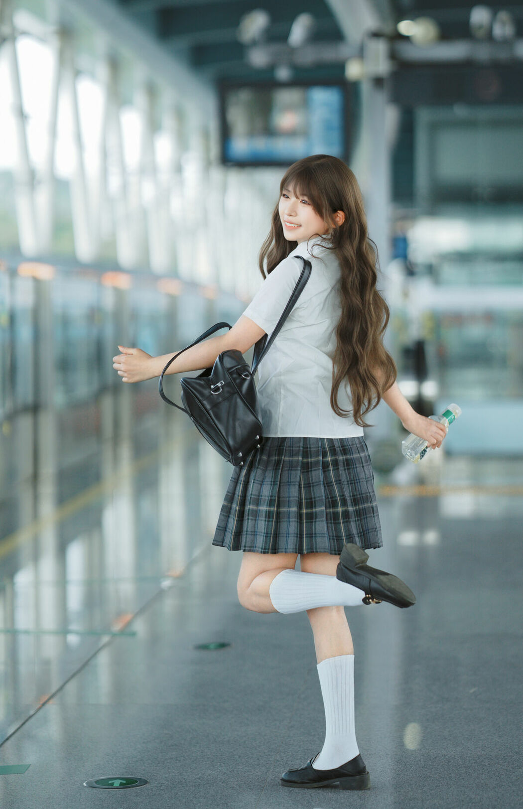 YiTuYu艺图语 Vol.9706 Gui Hua Ya (17P)