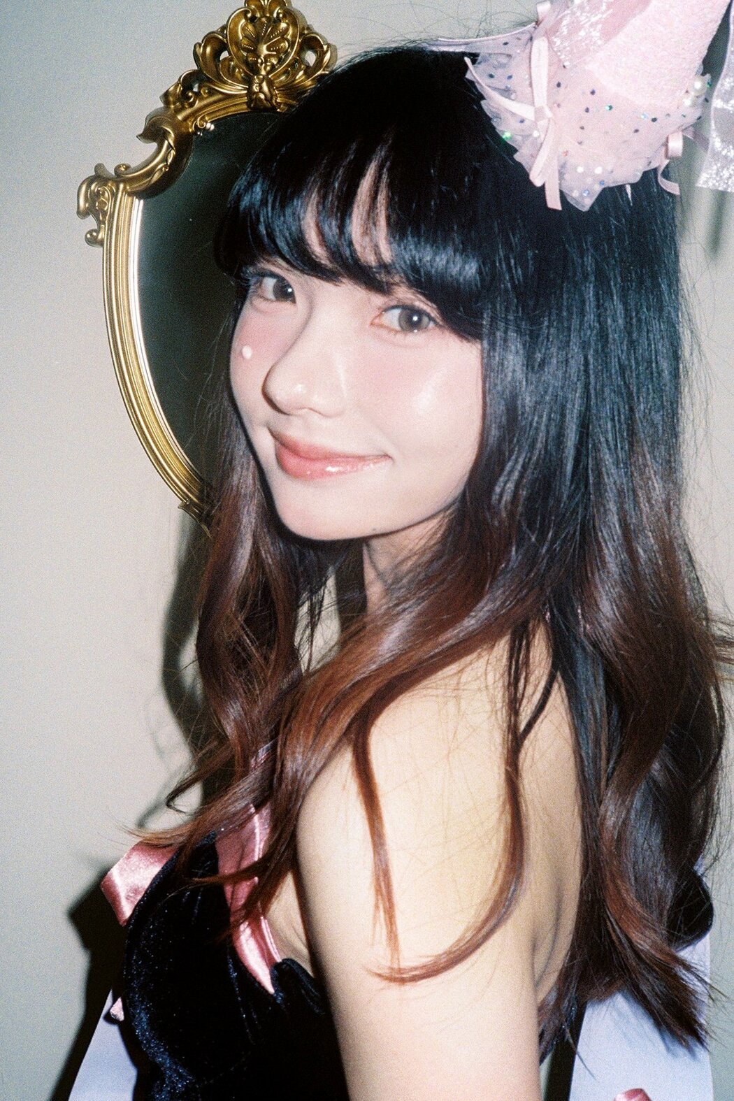 YiTuYu艺图语 Vol.9707 Tian Cai Xiao Qian (19P) Cover Photo