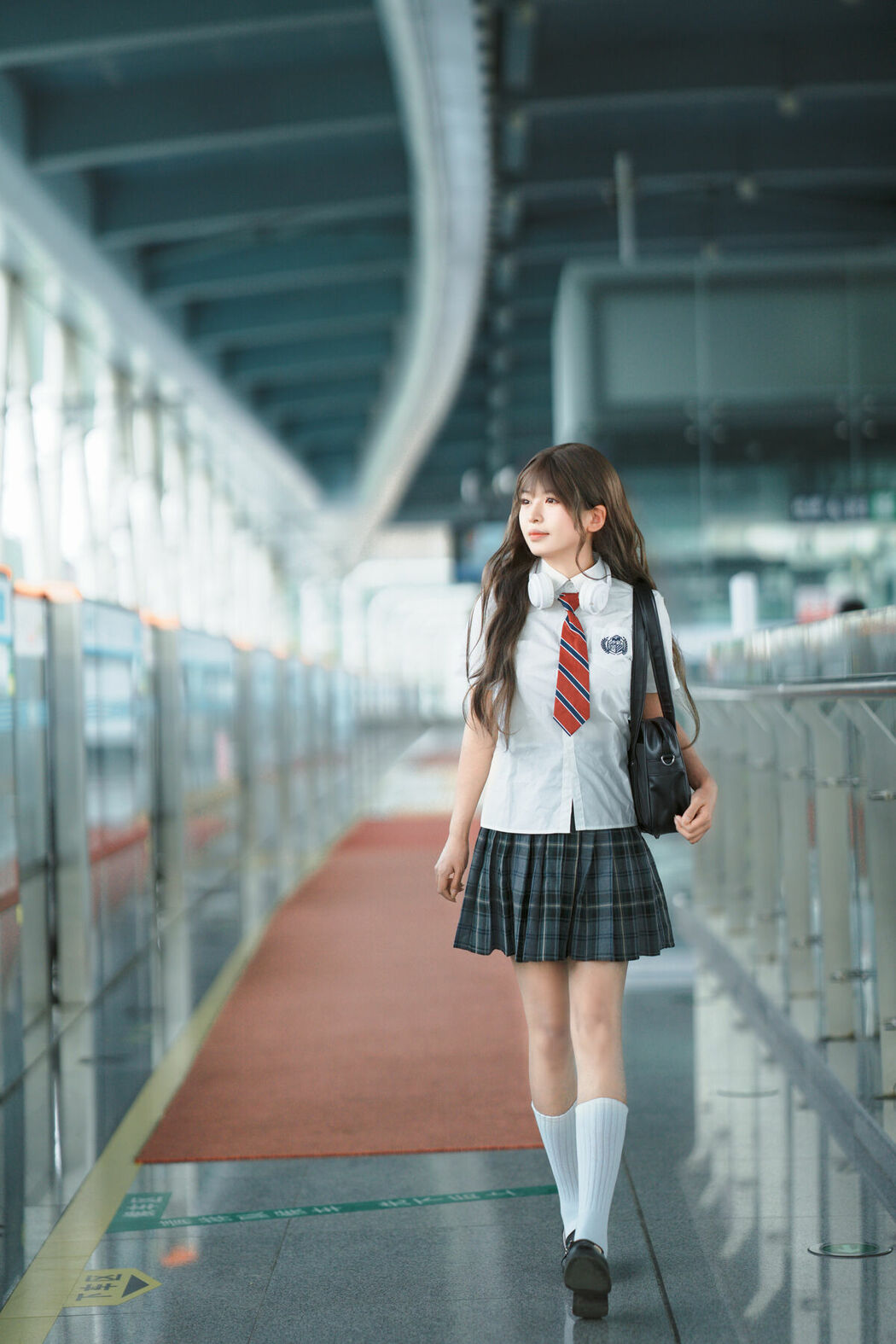 YiTuYu艺图语 Vol.9706 Gui Hua Ya (17P)