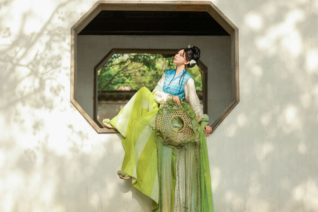 YiTuYu艺图语 Vol.9710 Shi Er Bei Cha (14P)