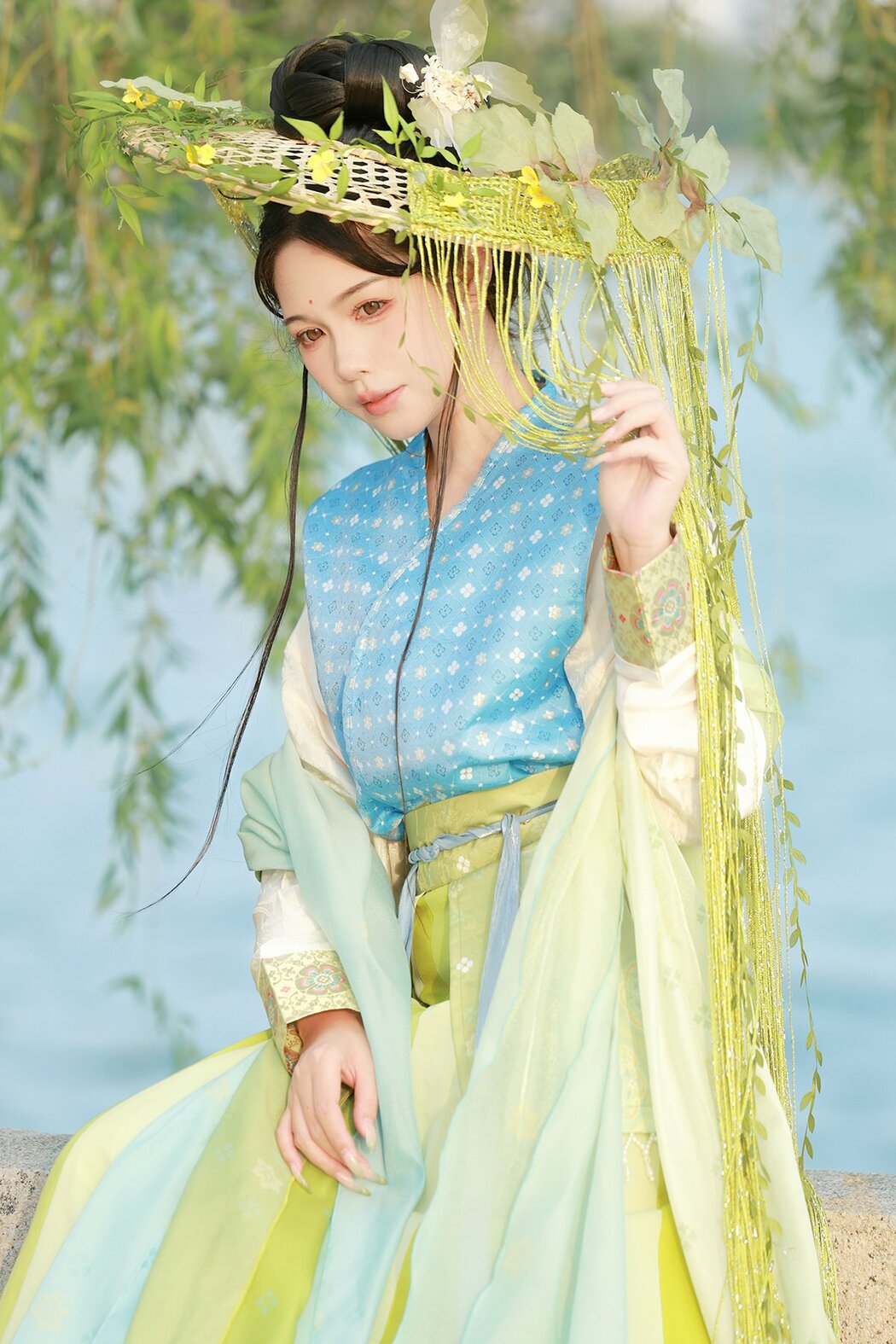 YiTuYu艺图语 Vol.9710 Shi Er Bei Cha (14P) Cover Photo