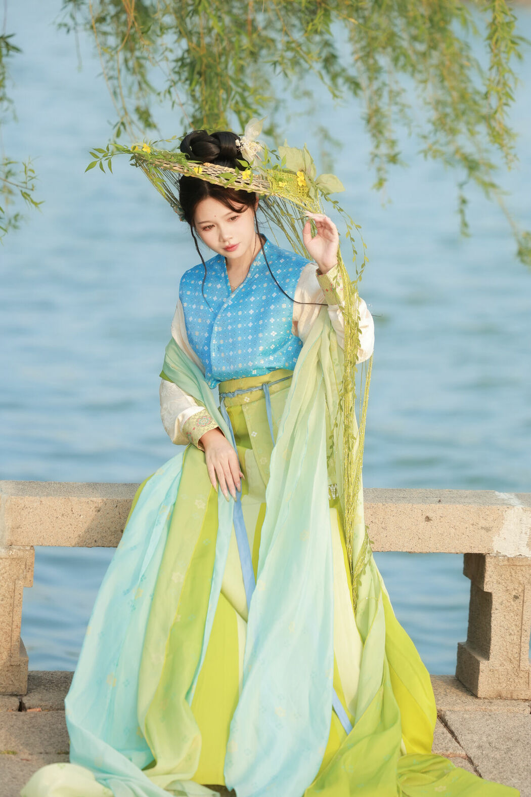 YiTuYu艺图语 Vol.9710 Shi Er Bei Cha (14P)