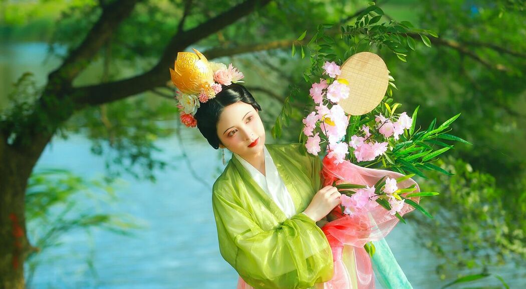 YiTuYu艺图语 Vol.9709 6161 (51P)