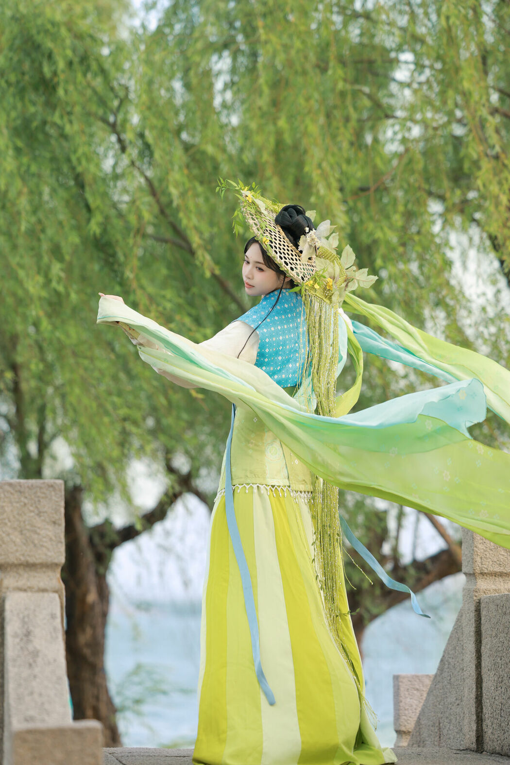YiTuYu艺图语 Vol.9710 Shi Er Bei Cha (14P)