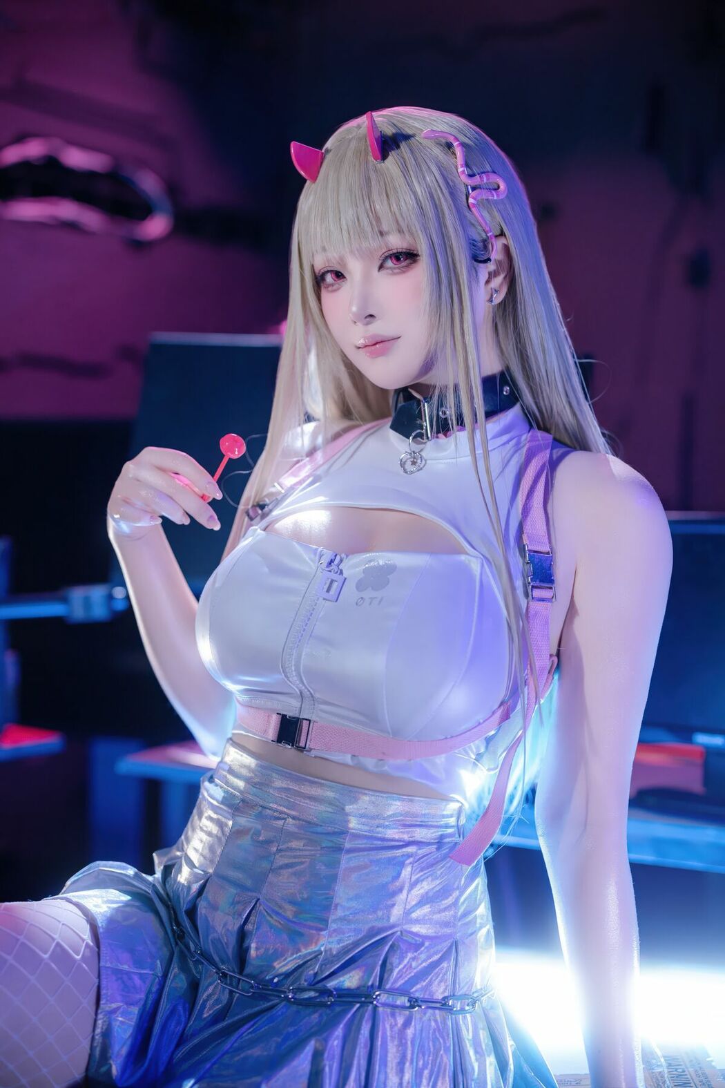 Coser@屿鱼 – 胜利女神 妮姬 毒蛇 (87P)