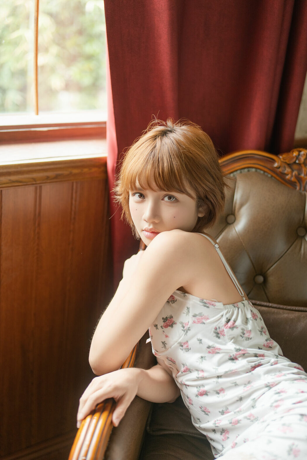 YiTuYu艺图语 Vol.9713 Tou Chi Nai You De Mao (26P)