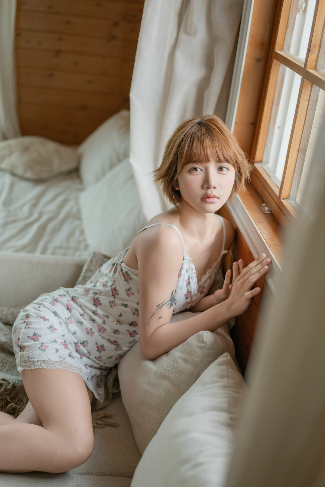 YiTuYu艺图语 Vol.9713 Tou Chi Nai You De Mao (26P)