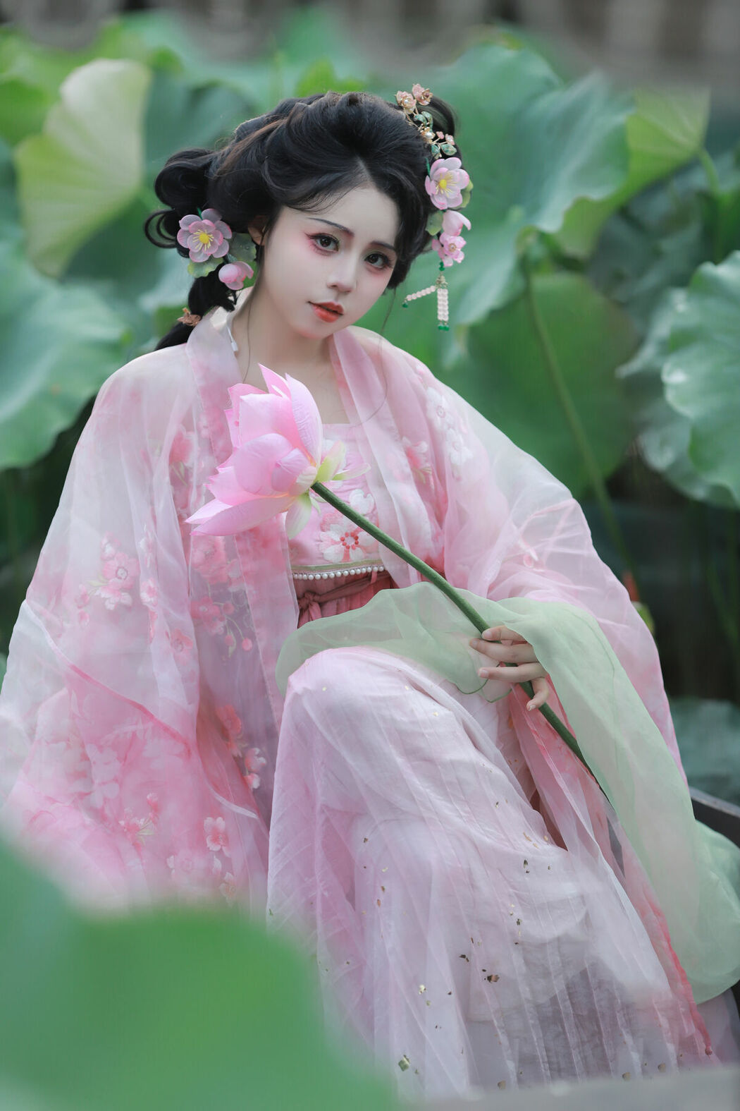 YiTuYu艺图语 Vol.9717 Zhen Zhen Ai Chi La (16P)
