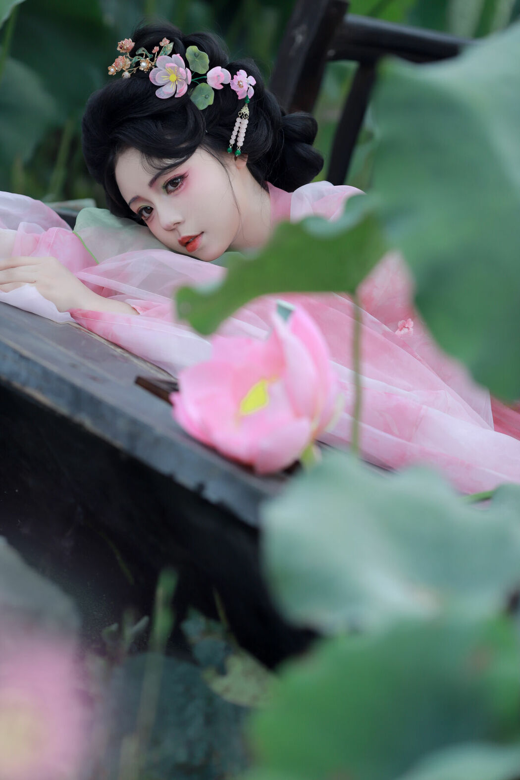 YiTuYu艺图语 Vol.9717 Zhen Zhen Ai Chi La (16P)
