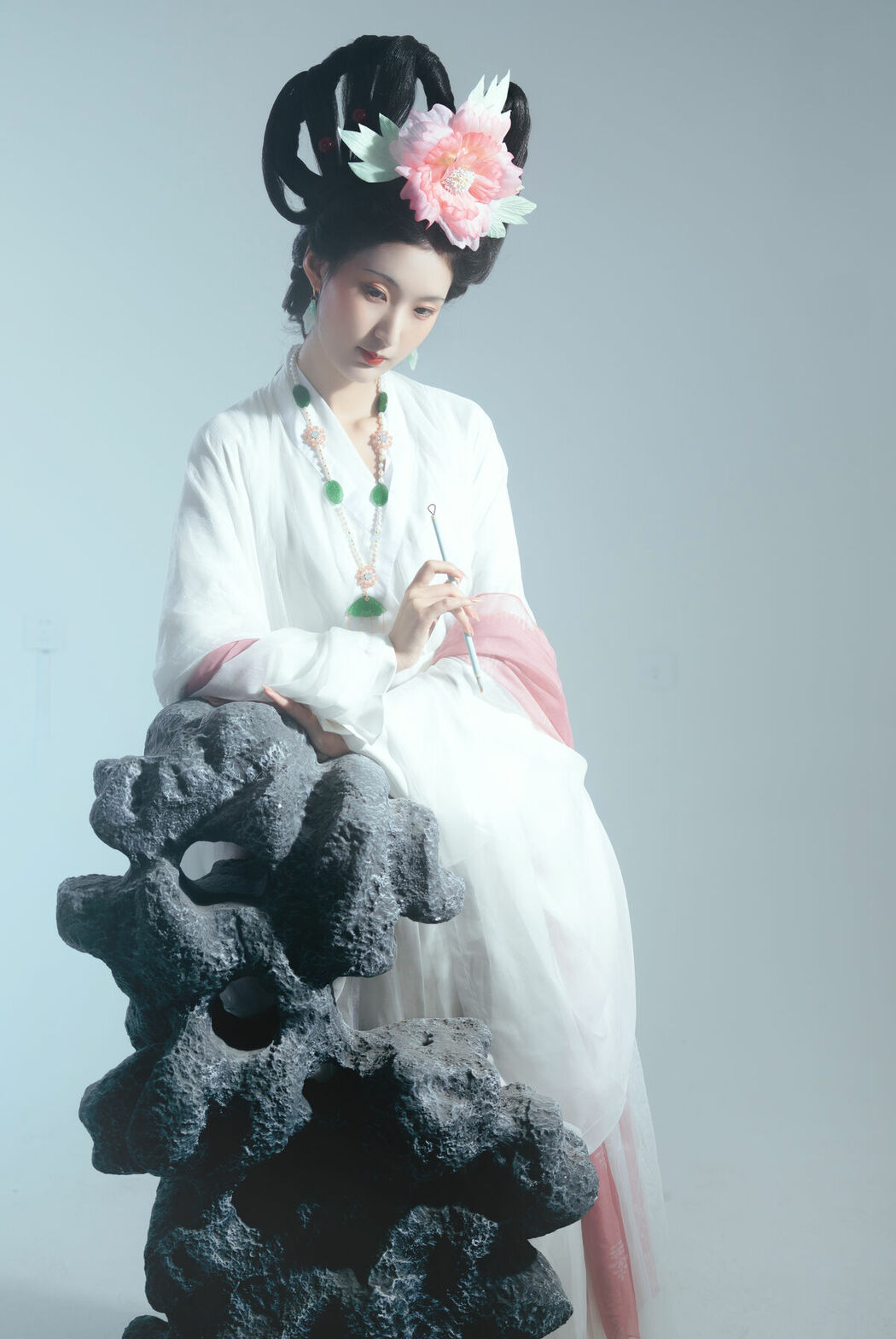 YiTuYu艺图语 Vol.9716 He Li Han (14P)