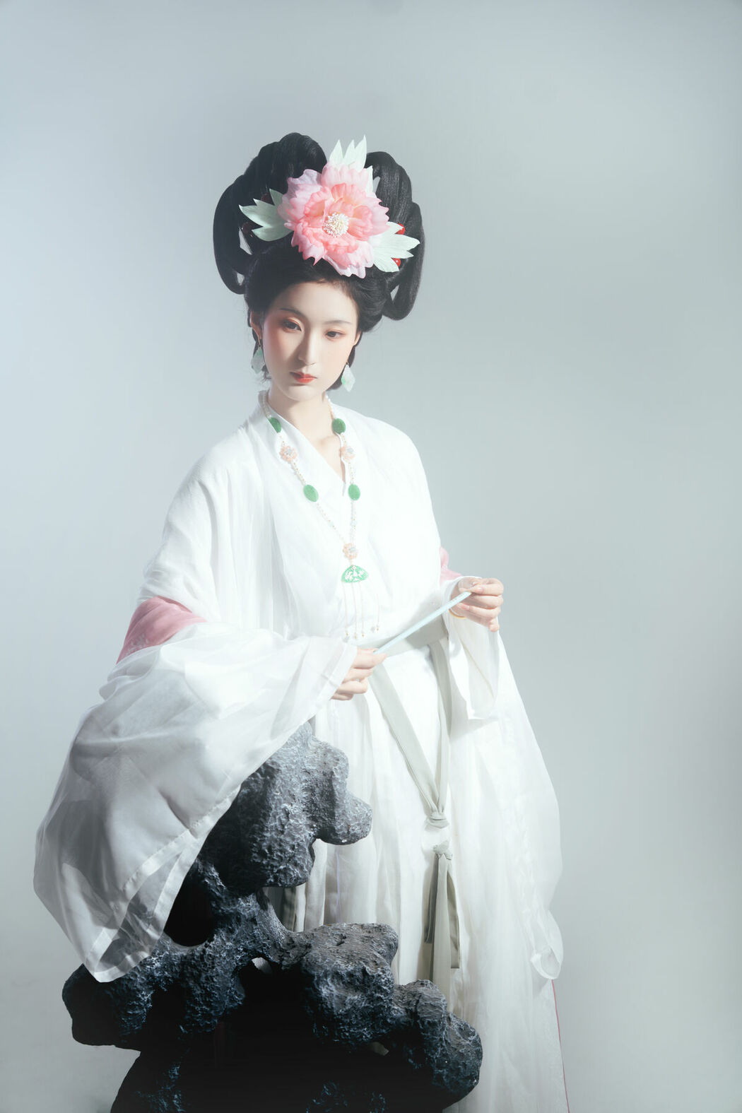 YiTuYu艺图语 Vol.9716 He Li Han (14P)
