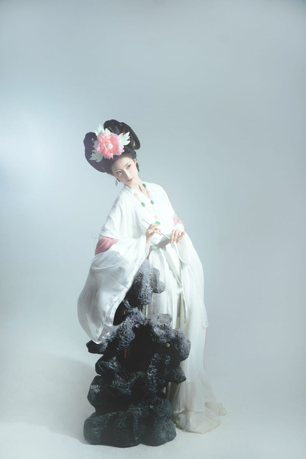 YiTuYu艺图语 Vol.9716 He Li Han (14P)