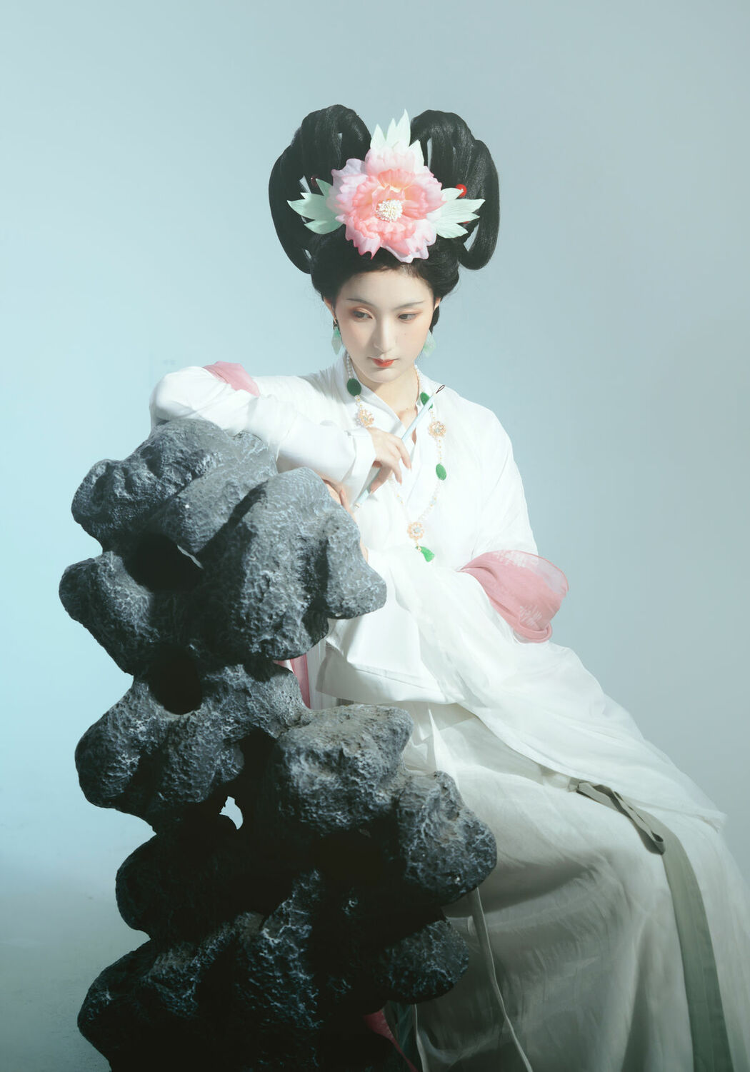 YiTuYu艺图语 Vol.9716 He Li Han (14P)