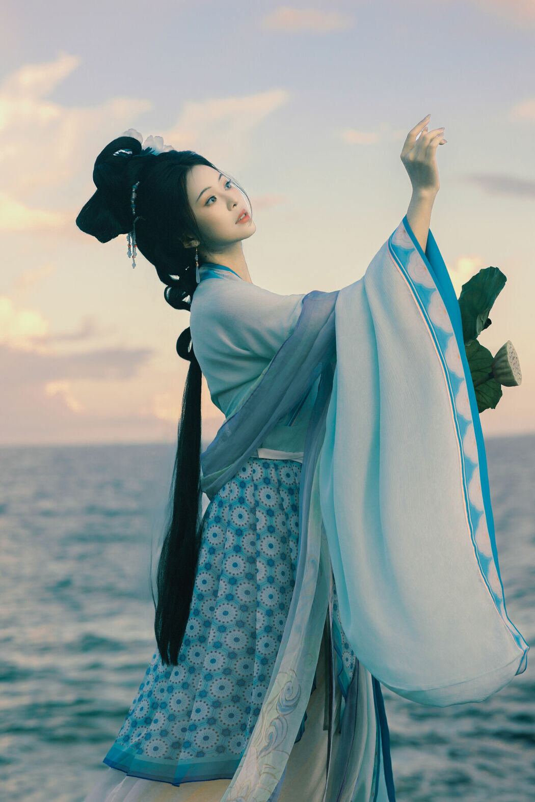 YiTuYu艺图语 Vol.9718 Xia Xia (26P)