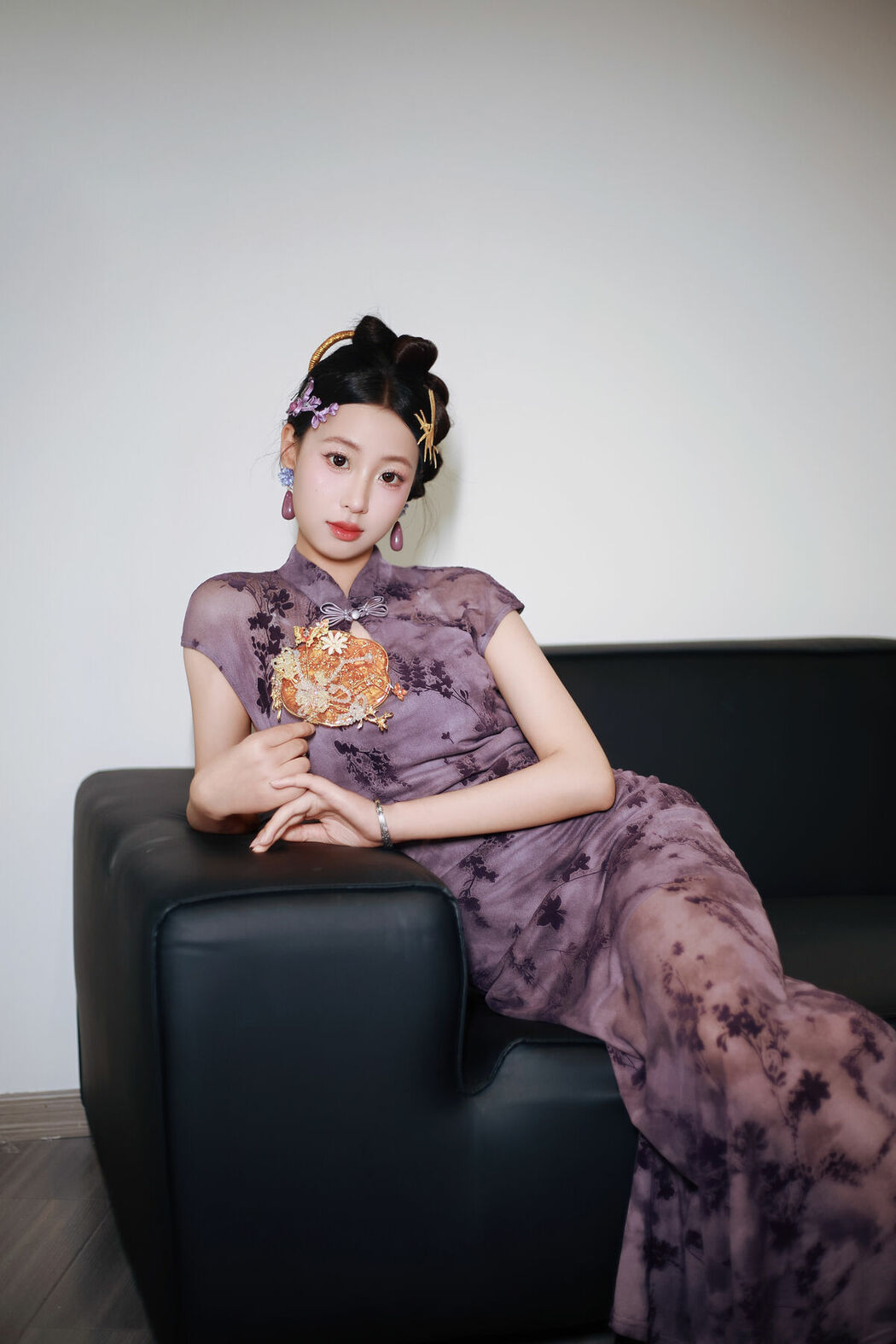YiTuYu艺图语 Vol.9724 Xiao U (27P)