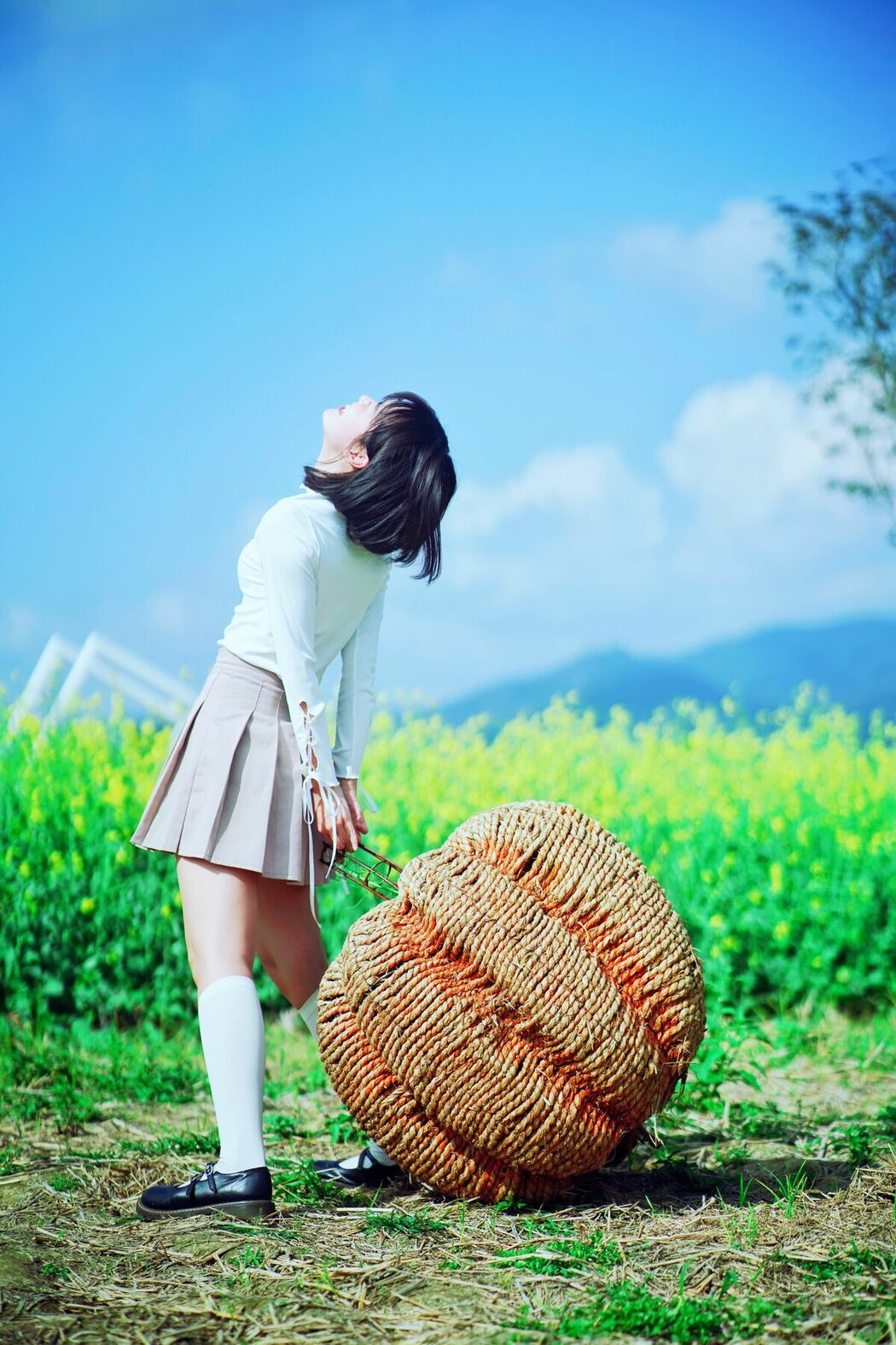 YiTuYu艺图语 Vol.9726 Xiao Ying Kui Zi (22P)