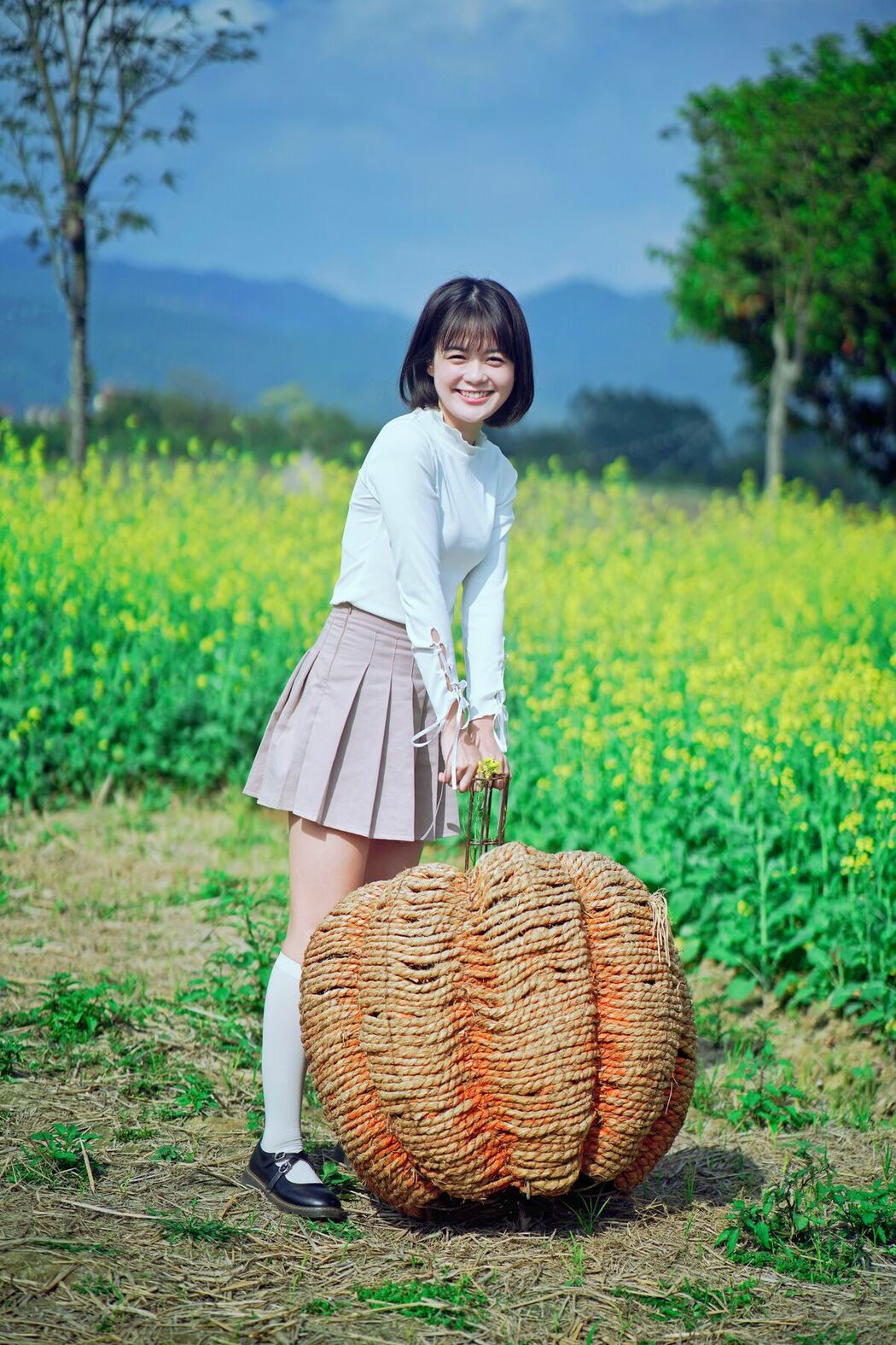 YiTuYu艺图语 Vol.9726 Xiao Ying Kui Zi (22P)