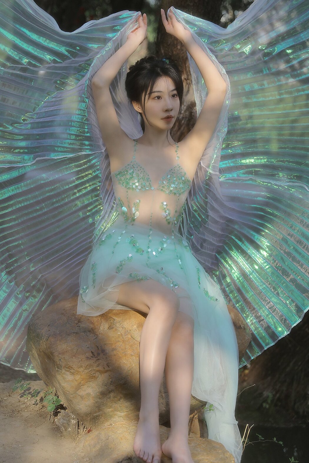 YiTuYu艺图语 Vol.9728 Wendy Yuan Zi Mo Te (18P) Cover Photo