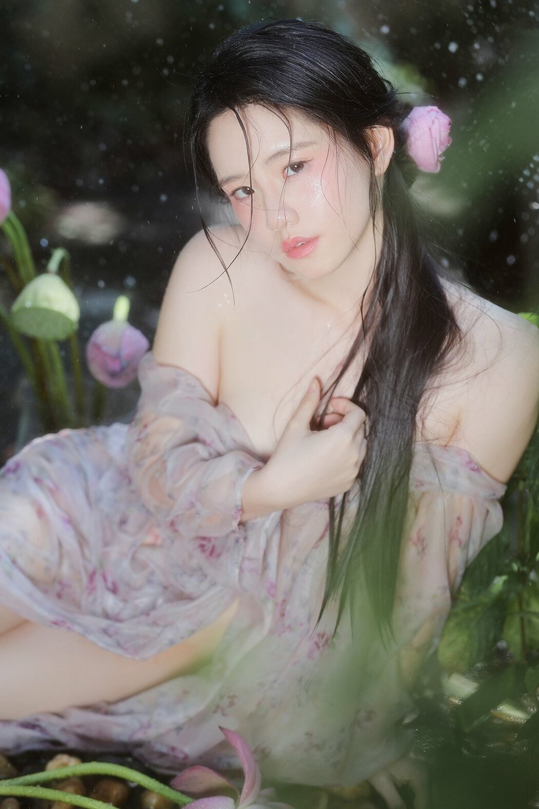 YiTuYu艺图语 Vol.9730 Naomi (14P) Cover Photo