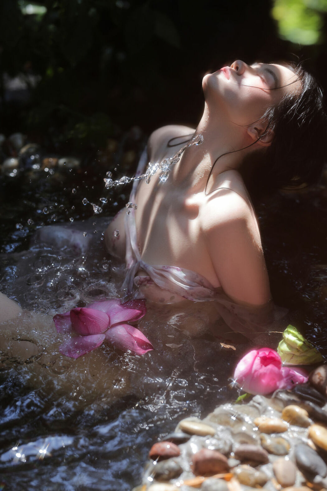 YiTuYu艺图语 Vol.9730 Naomi (14P)