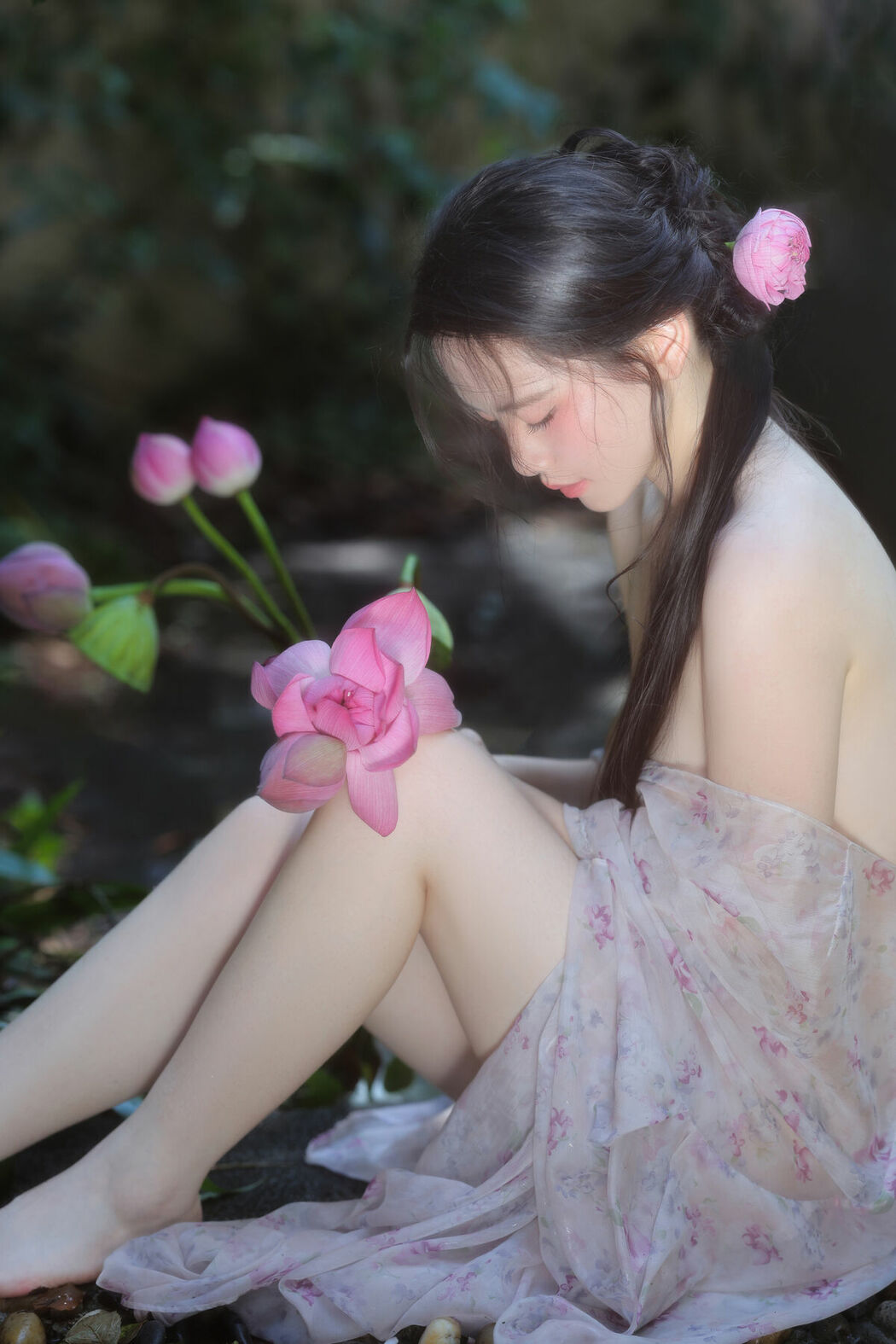 YiTuYu艺图语 Vol.9730 Naomi (14P)