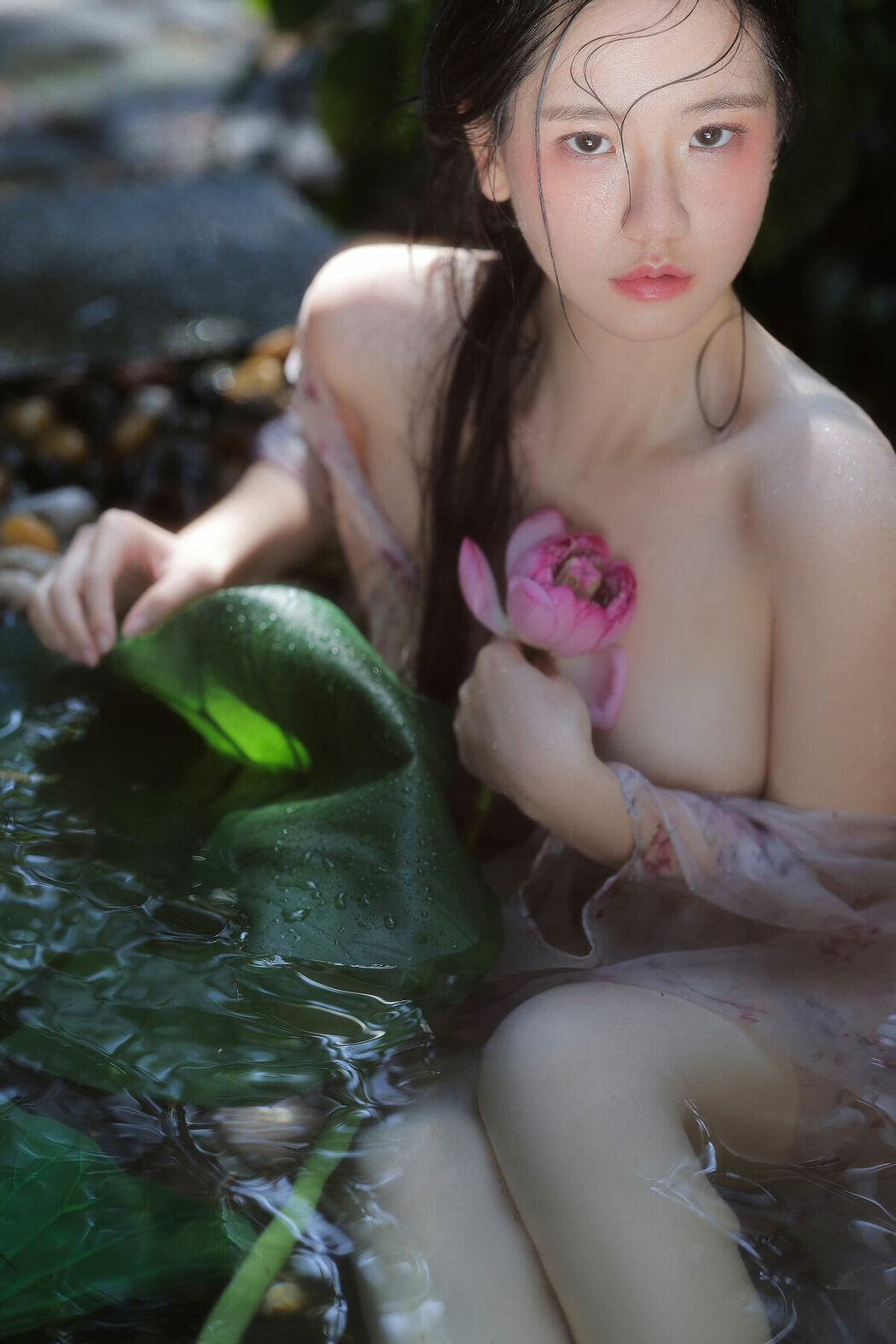 YiTuYu艺图语 Vol.9730 Naomi (14P)