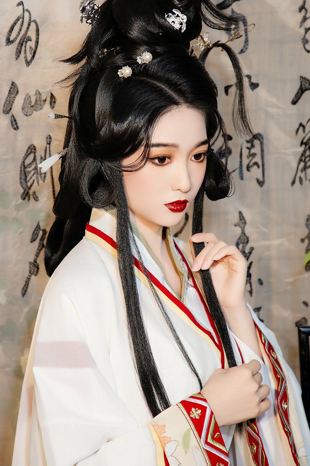 YiTuYu艺图语 Vol.9729 Xiao Xin (19P) Cover Photo