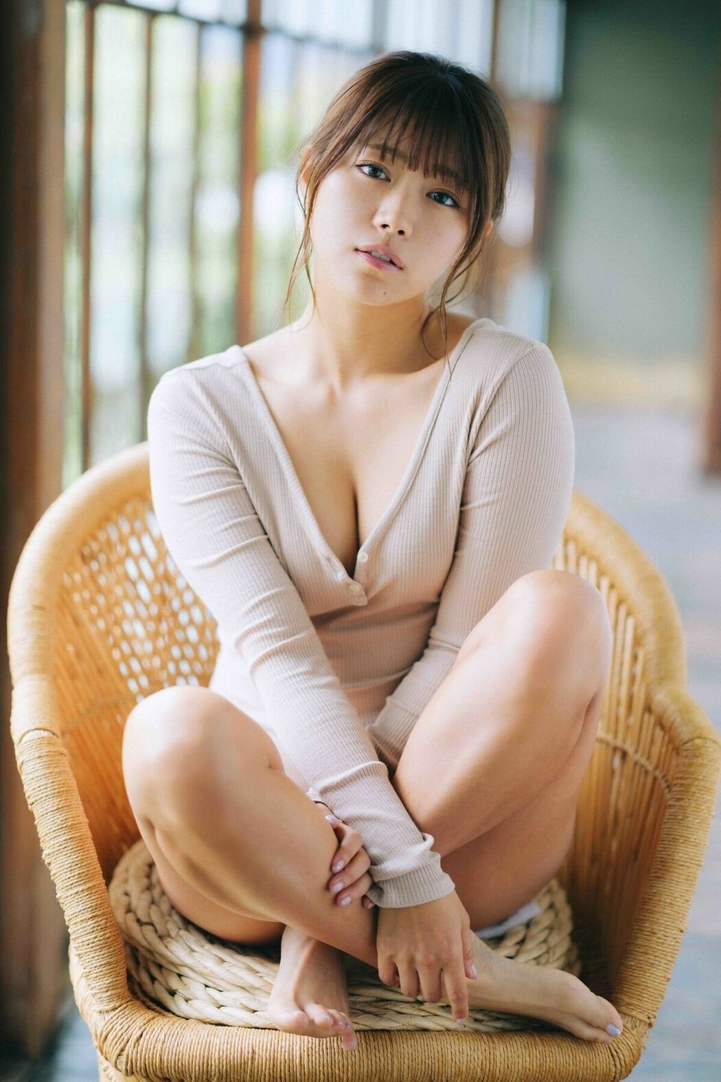 JP Suzuran Yamauchi 山内鈴蘭 – FRIDAYデジタル写真集 艶やかに咲く (83P)