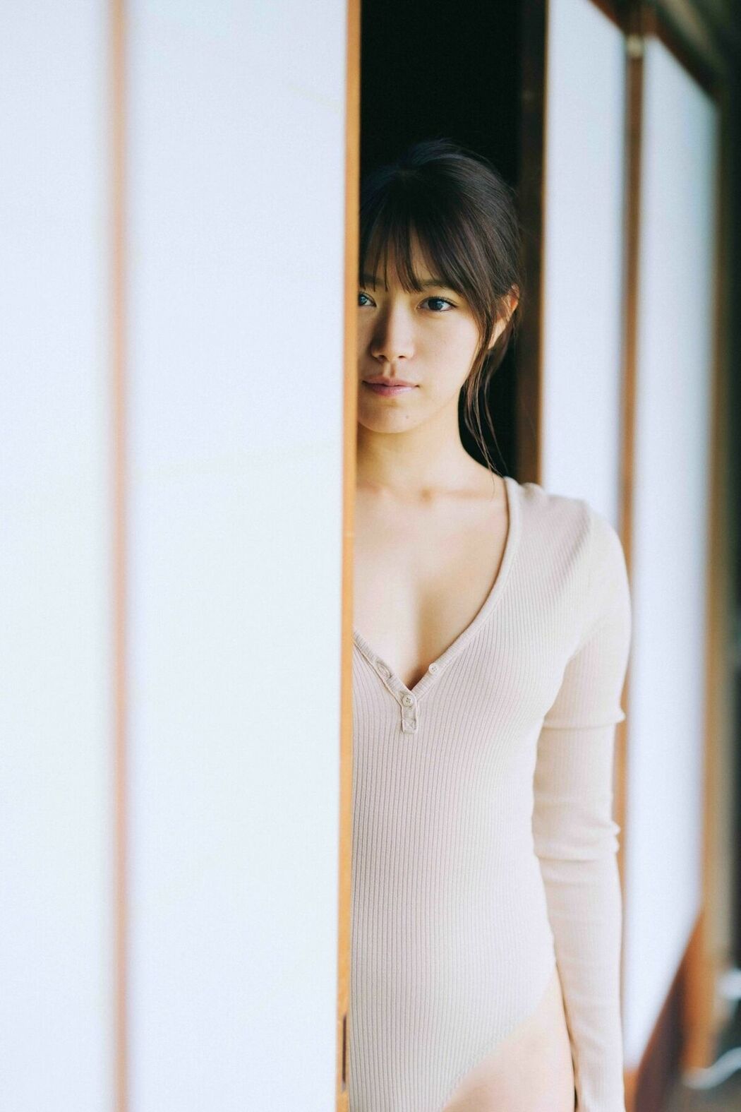 JP Suzuran Yamauchi 山内鈴蘭 – FRIDAYデジタル写真集 艶やかに咲く (83P)