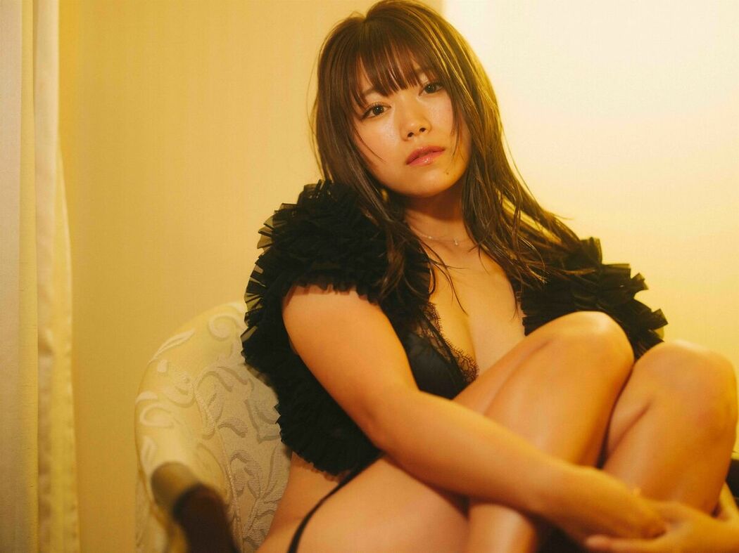 JP Suzuran Yamauchi 山内鈴蘭 – FRIDAYデジタル写真集 艶やかに咲く (83P)