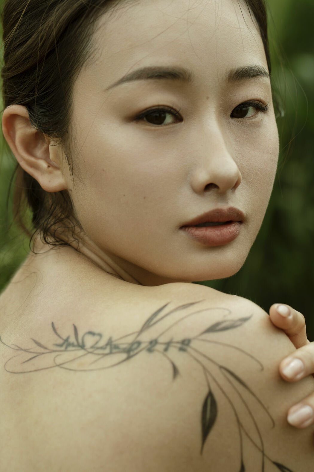 YiTuYu艺图语 Vol.9740 Zou Xue (31P)