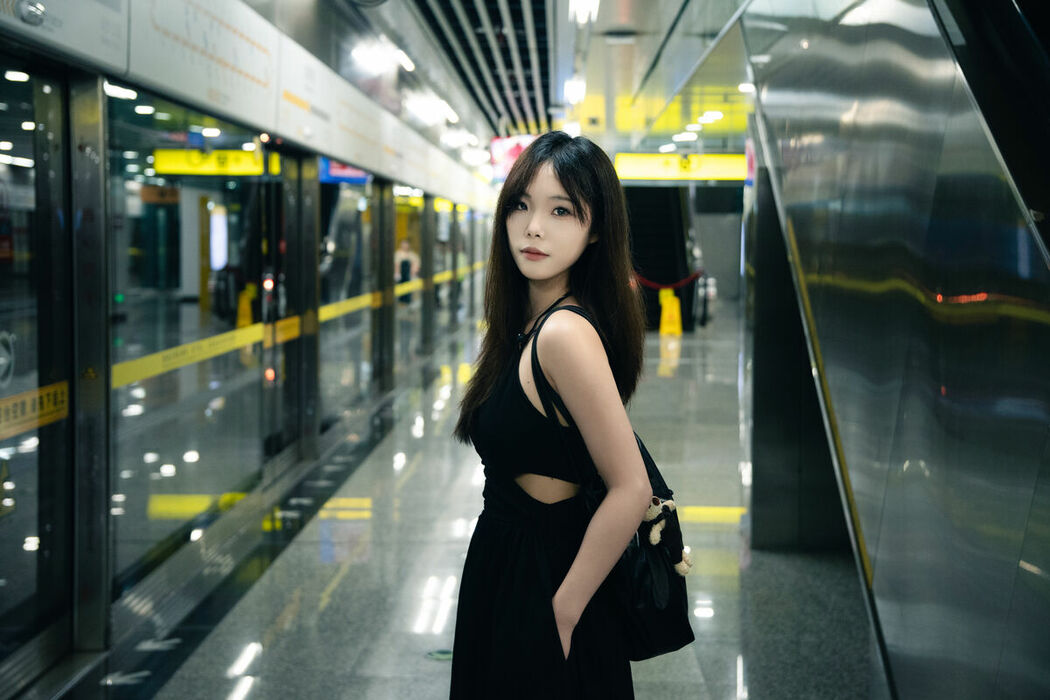 YiTuYu艺图语 Vol.9745 Su Da Bing Gan (18P)