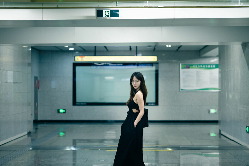 YiTuYu艺图语 Vol.9745 Su Da Bing Gan (18P)