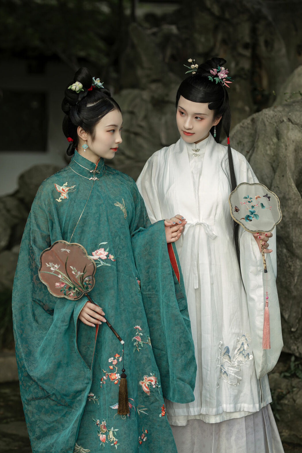 YiTuYu艺图语 Vol.9748 Chen Xi Yue Ye (17P)