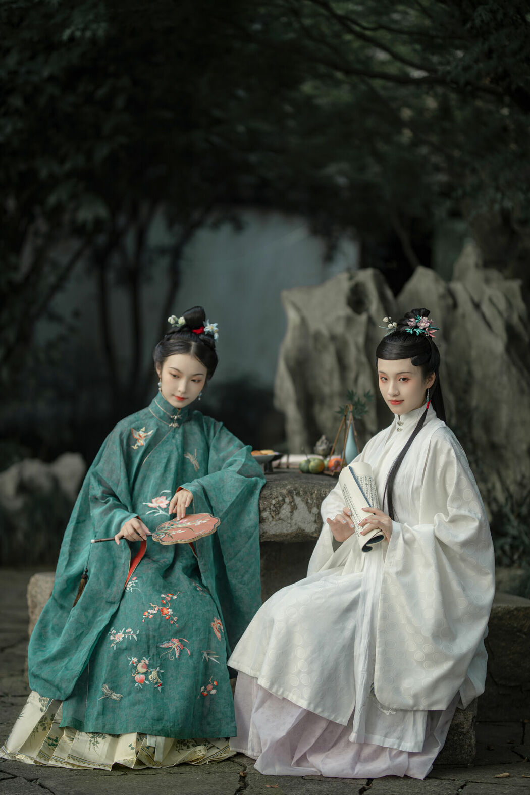 YiTuYu艺图语 Vol.9748 Chen Xi Yue Ye (17P)
