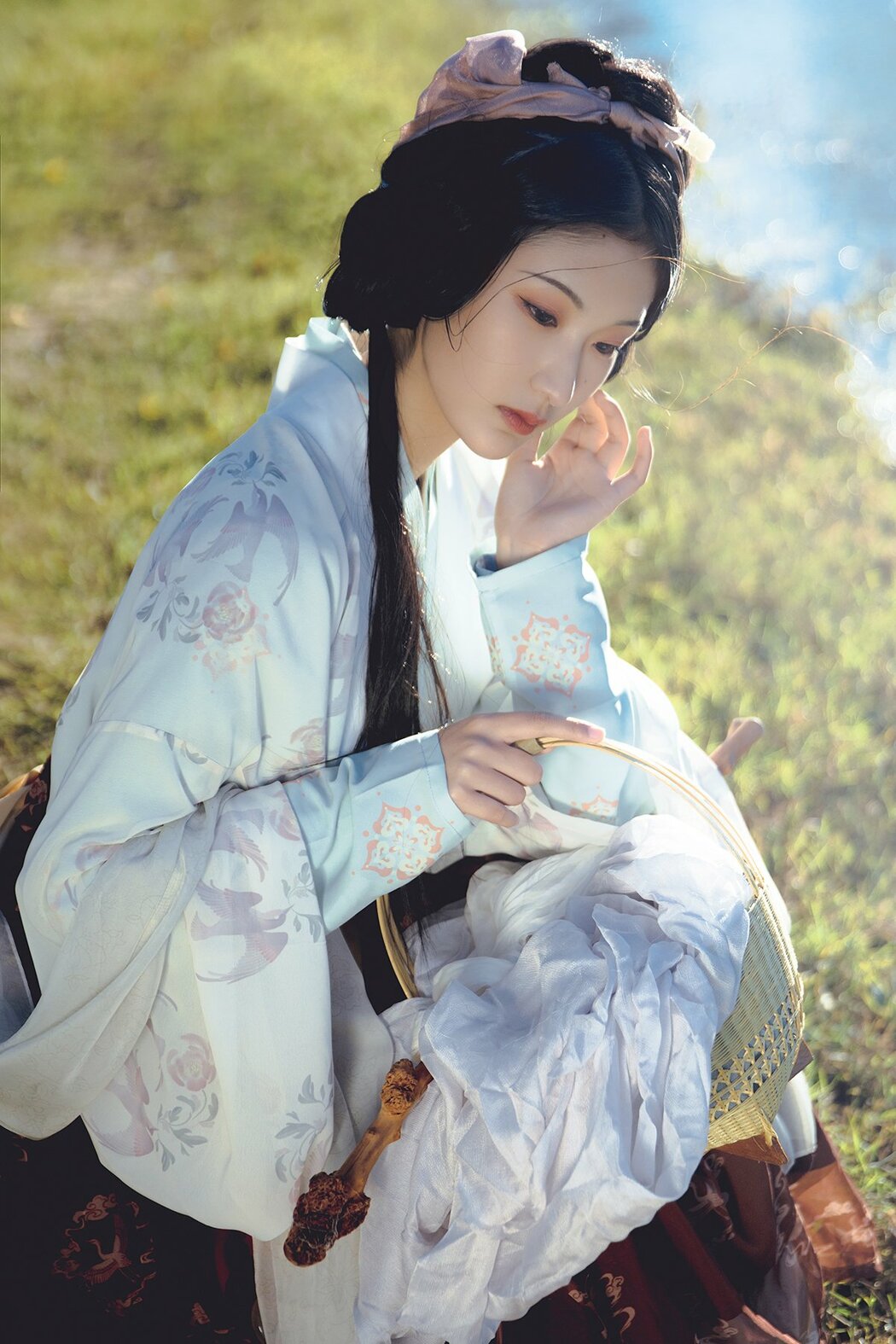 YiTuYu艺图语 Vol.9750 He Li Han (18P) Cover Photo