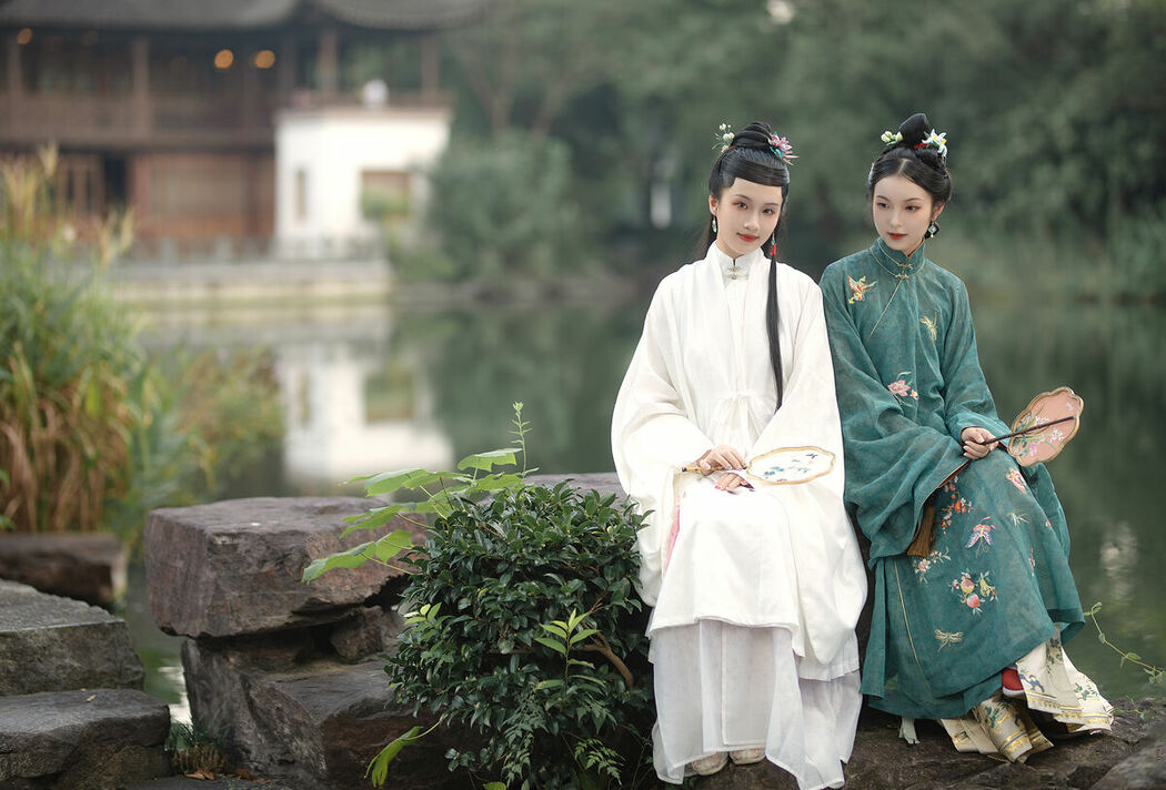 YiTuYu艺图语 Vol.9748 Chen Xi Yue Ye (17P)