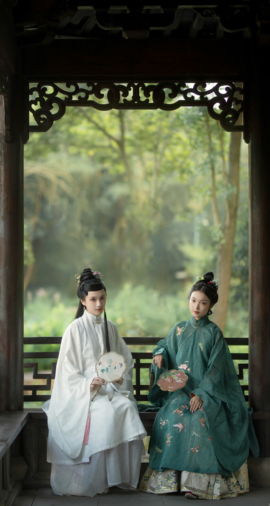YiTuYu艺图语 Vol.9748 Chen Xi Yue Ye (17P)