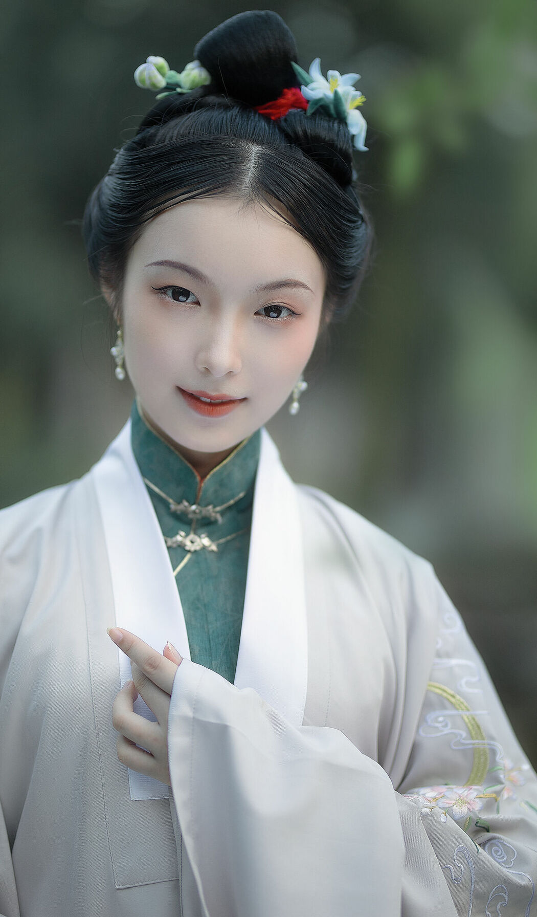 YiTuYu艺图语 Vol.9748 Chen Xi Yue Ye (17P)