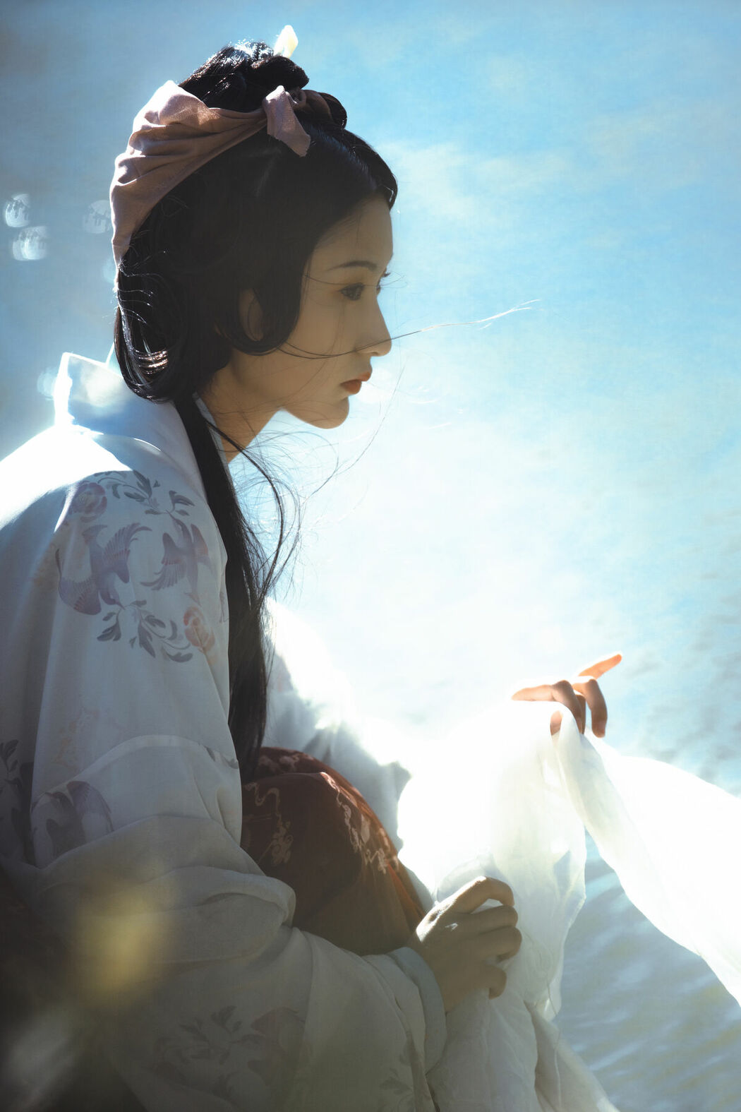 YiTuYu艺图语 Vol.9750 He Li Han (18P)