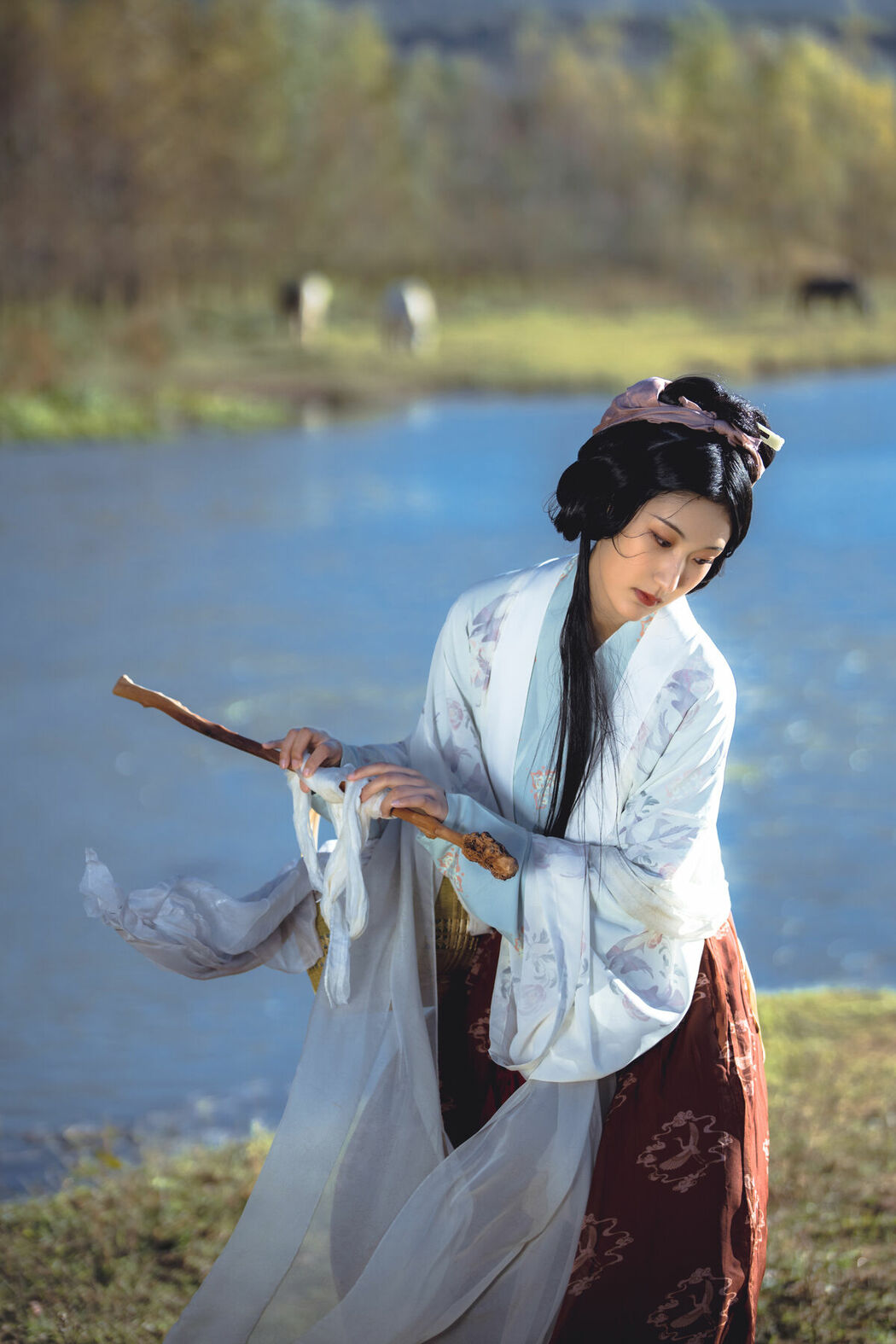 YiTuYu艺图语 Vol.9750 He Li Han (18P)