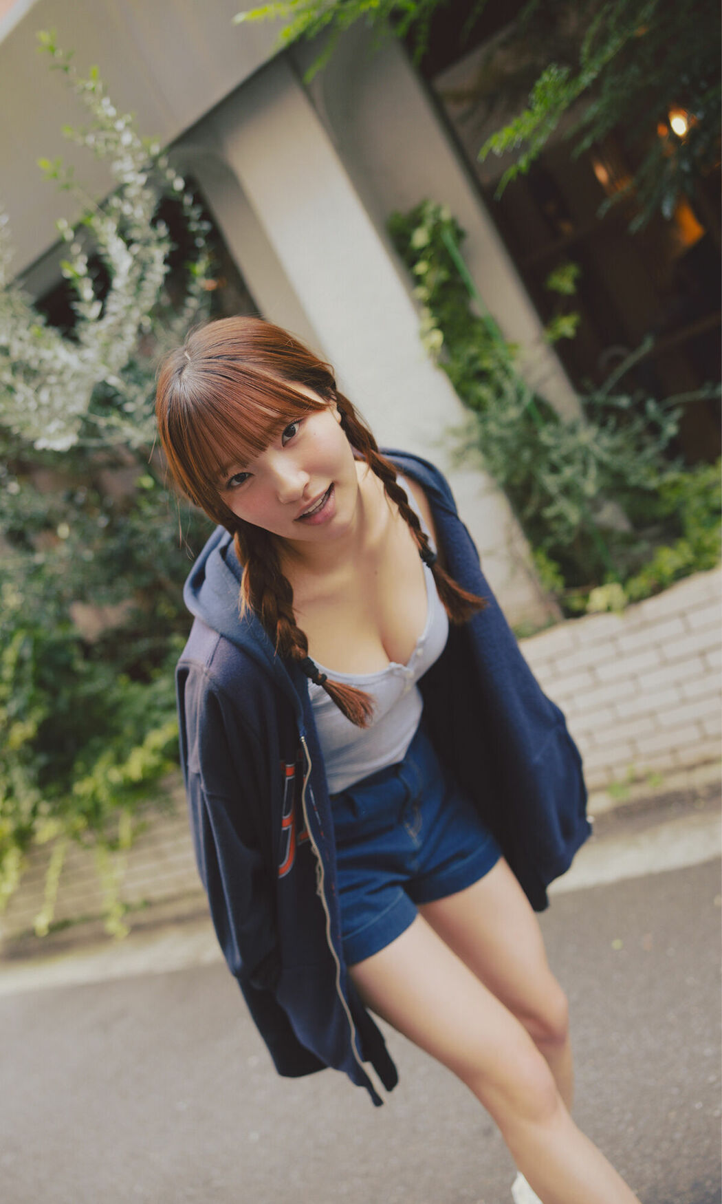 JP Natsuki Satonaka 里仲菜月 – Happiness Is This しあわせって こういうこと (59P)